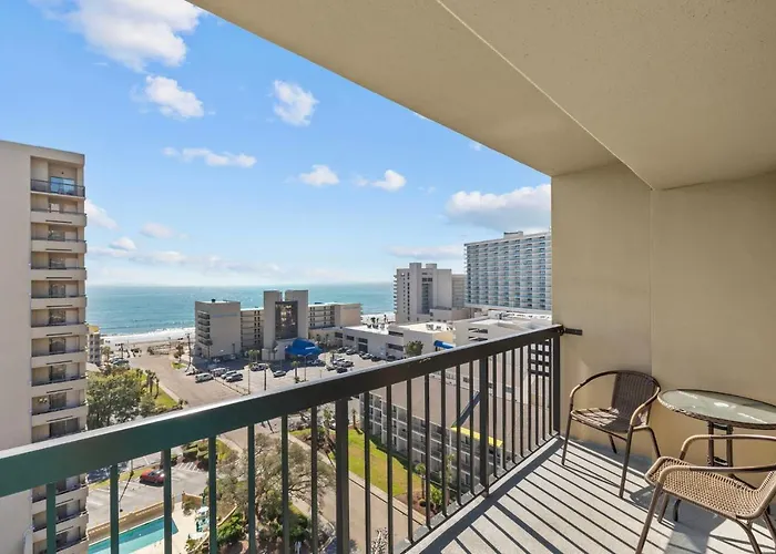 Cottage By The Sea - Renovated Oceanview Condo